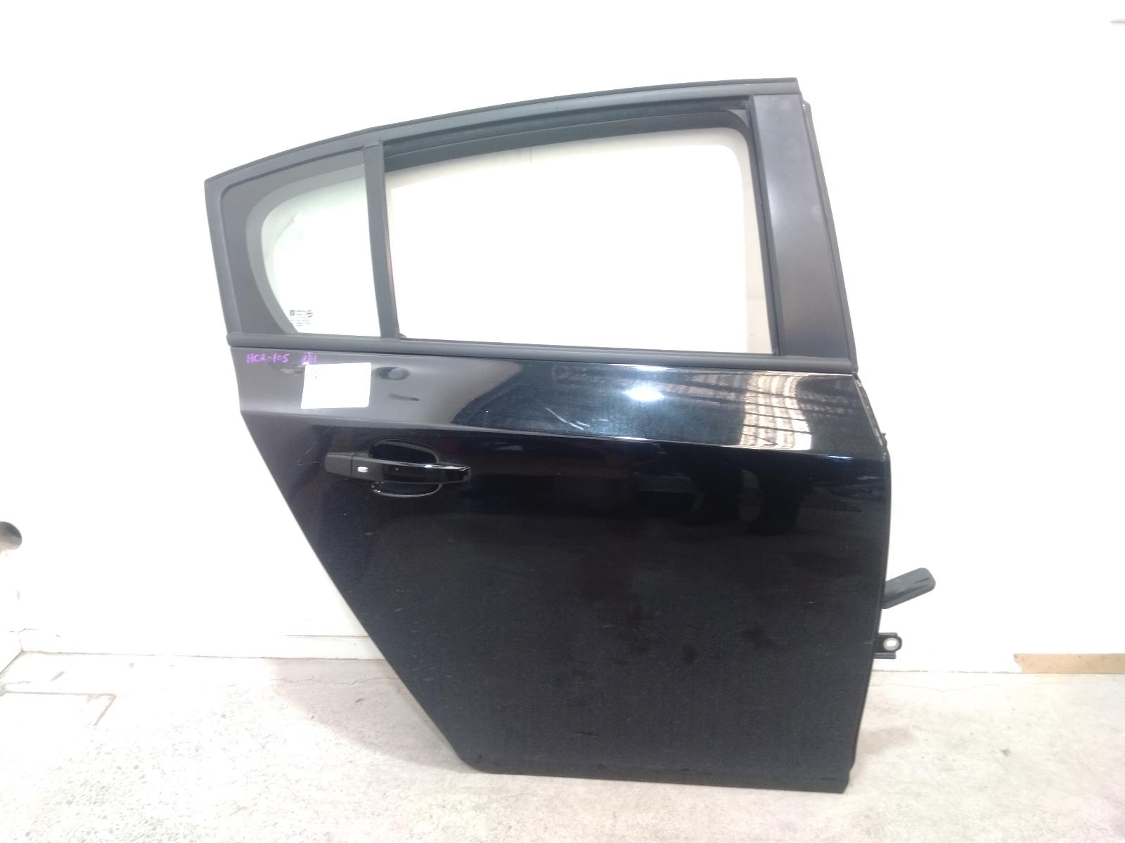 Right_Rear_Door_Sliding