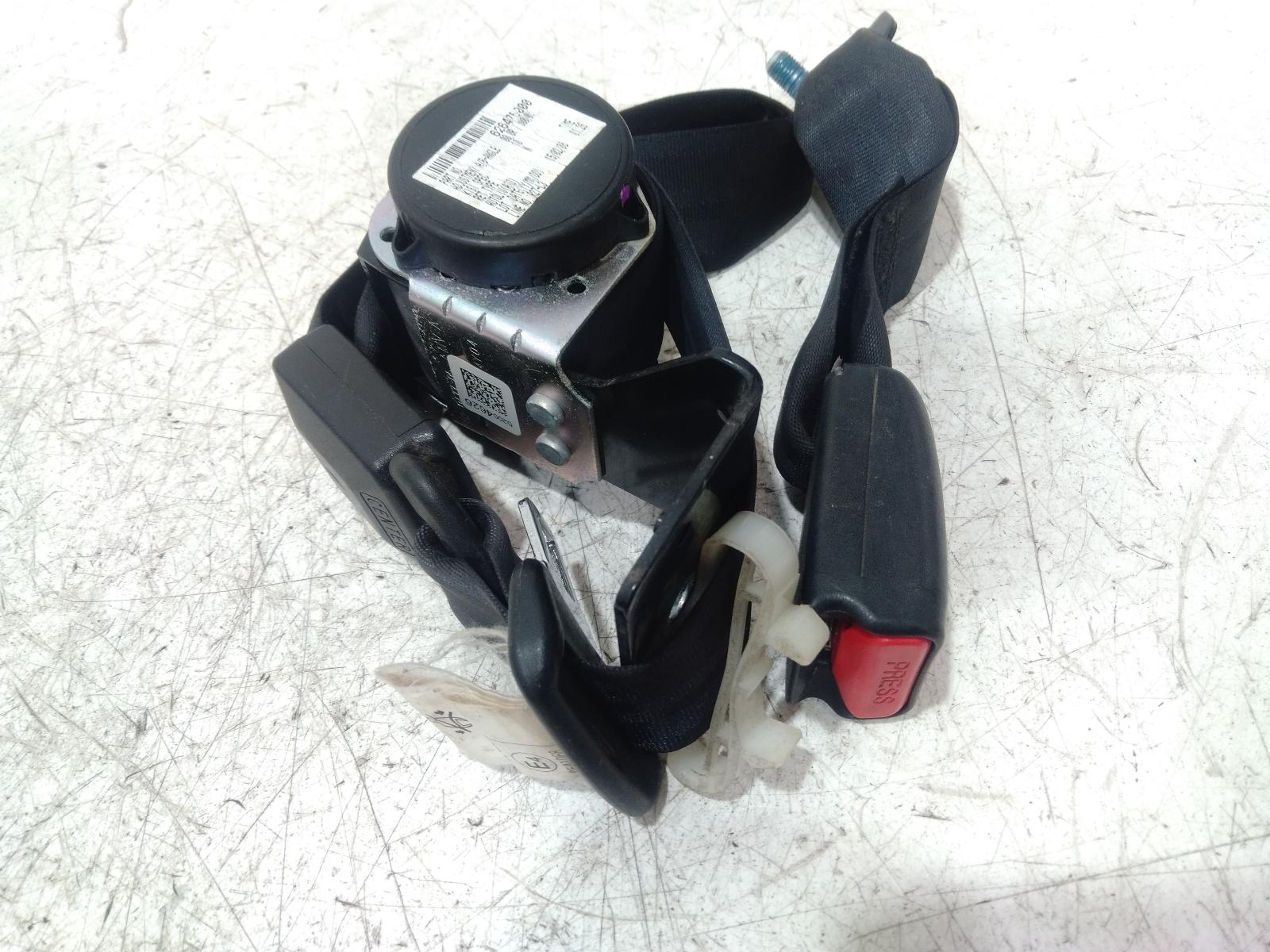 Seat_Belt_Stalk