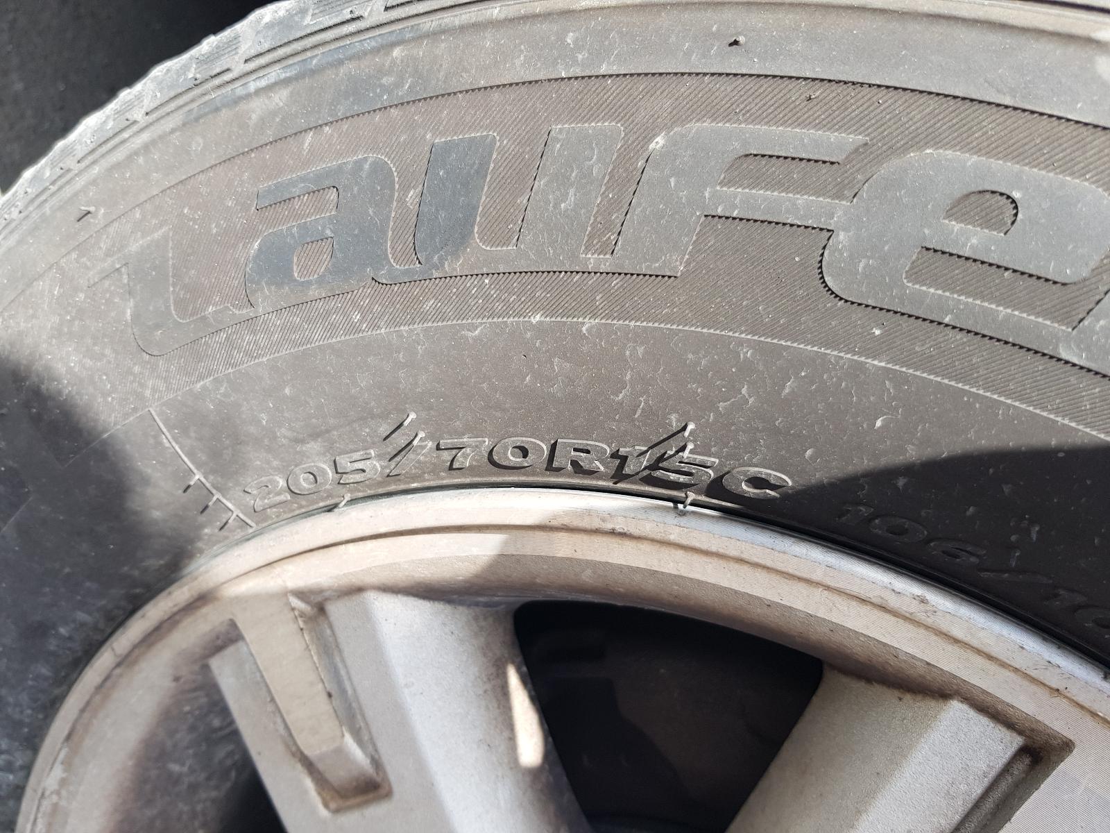 Ford Courier - UT 2005-2006