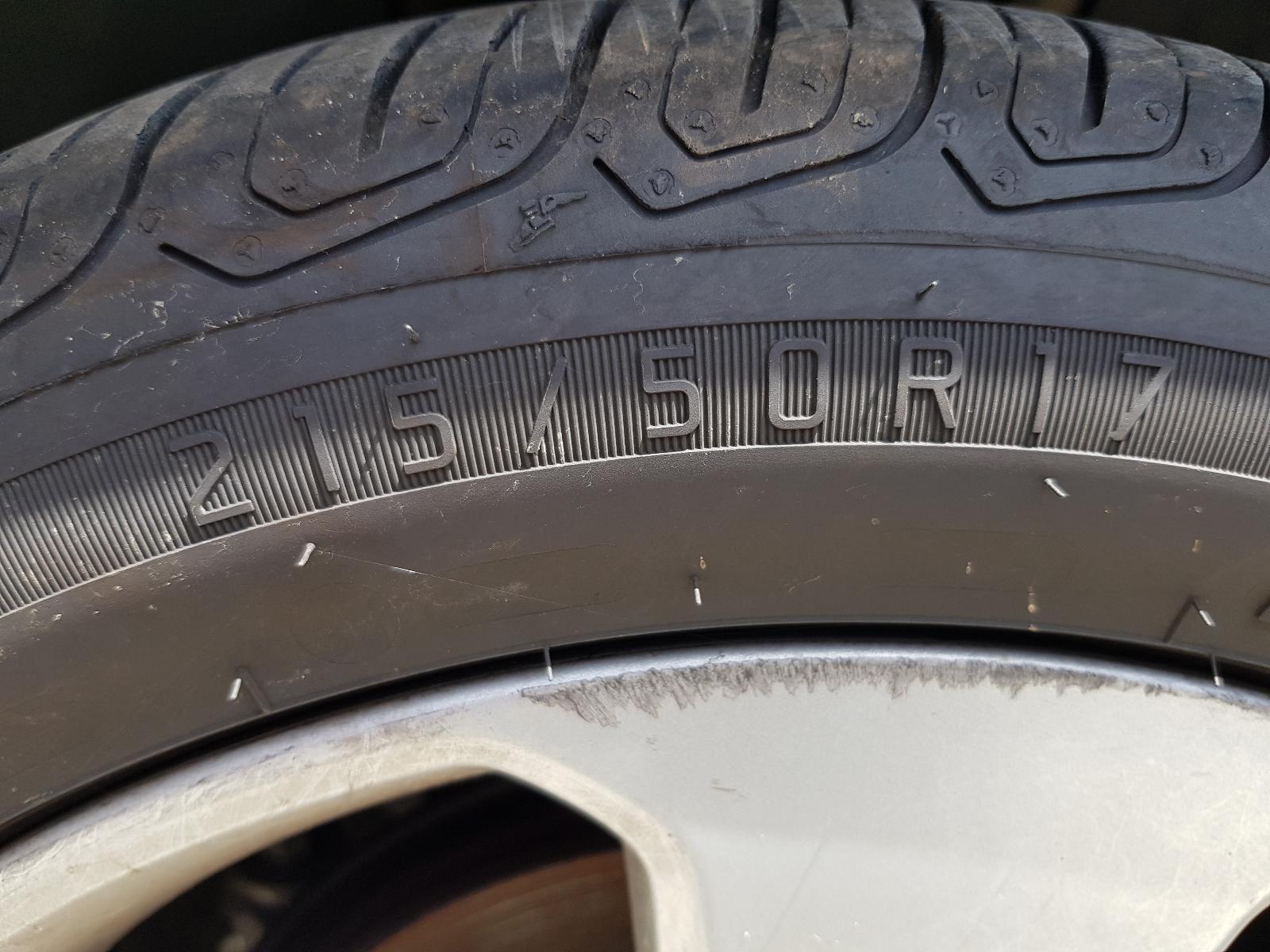 Holden Cruze - 2009-Present