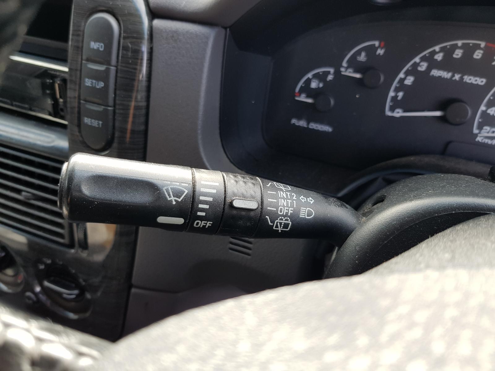 Ford Explorer - UT 2001-2005