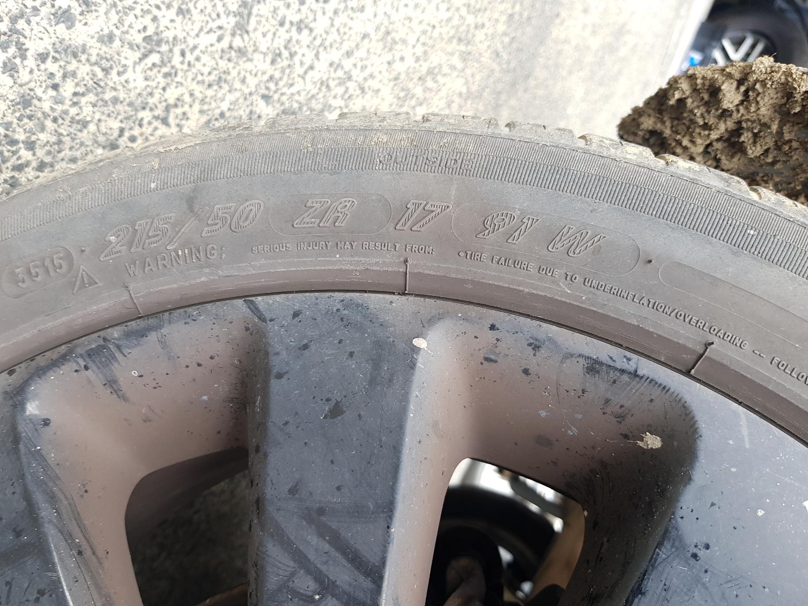 Holden Cruze - 2009-Present