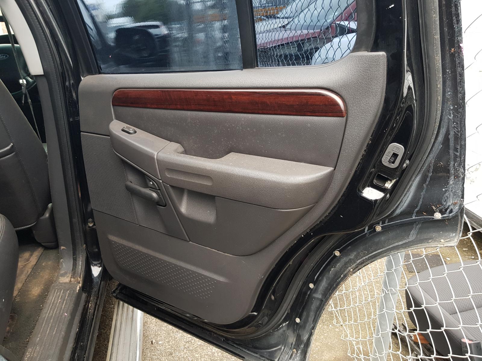 Ford Explorer - UT 2005-2007