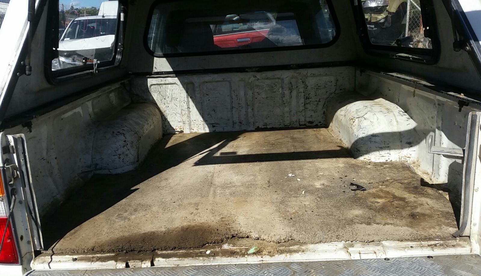 Ford Courier - 03-05