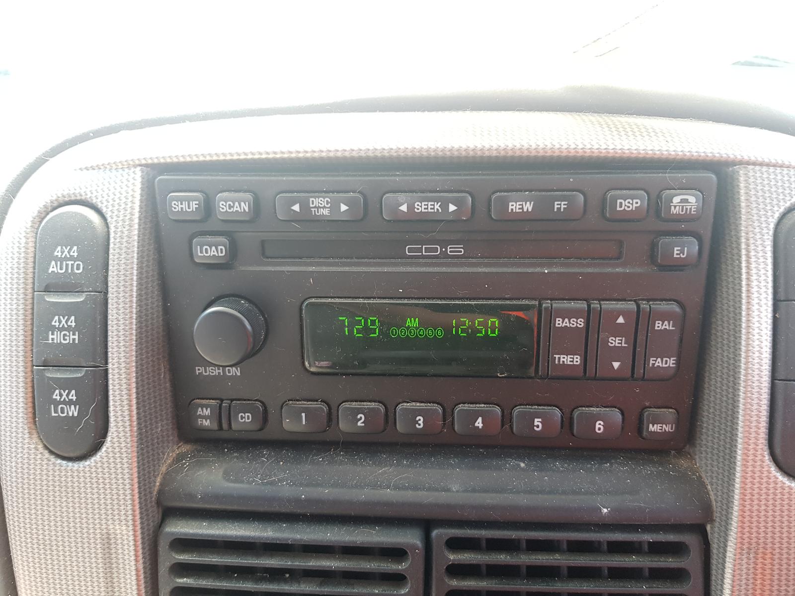 Ford Explorer - UT 2001-2005