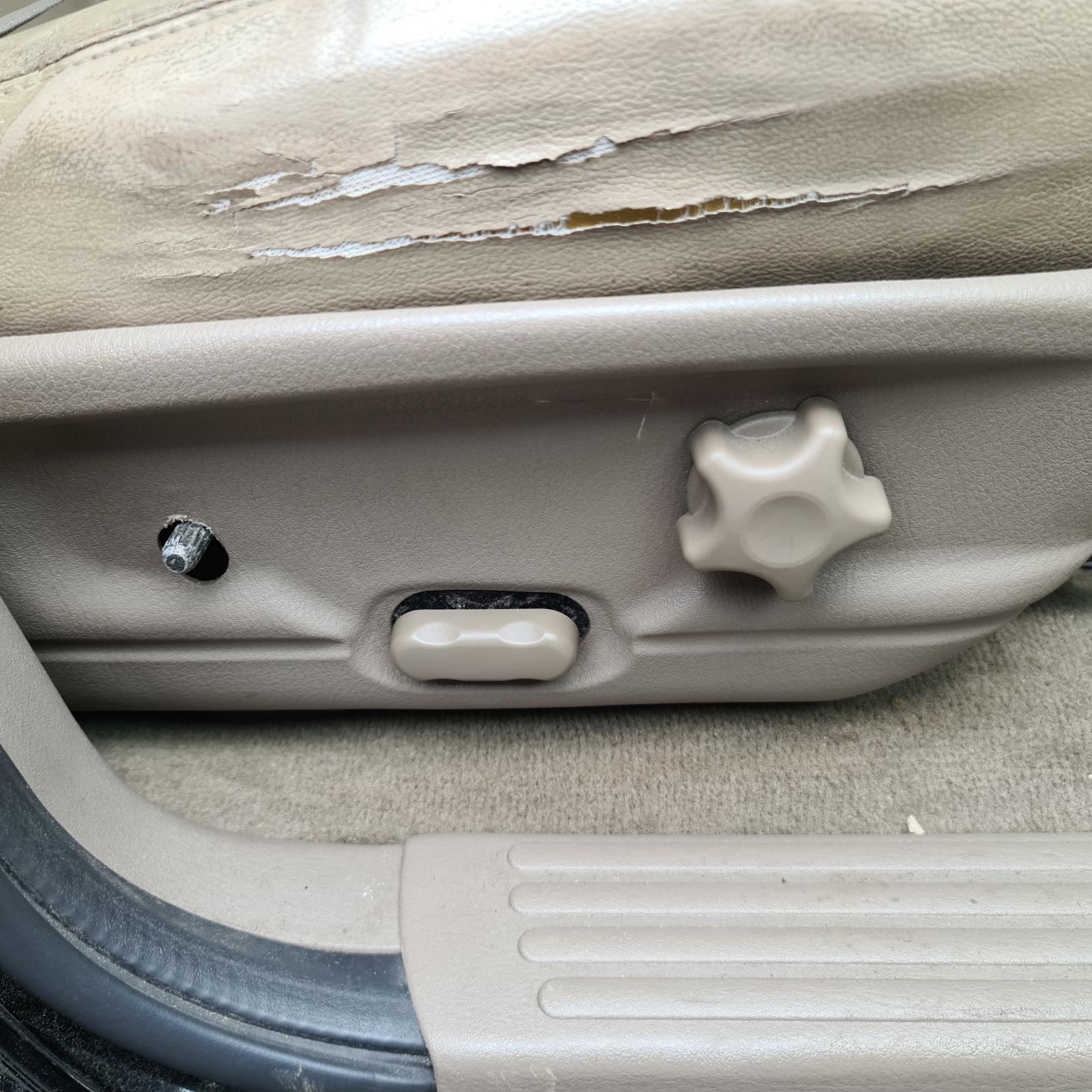 Ford Explorer - UT 2005-2007