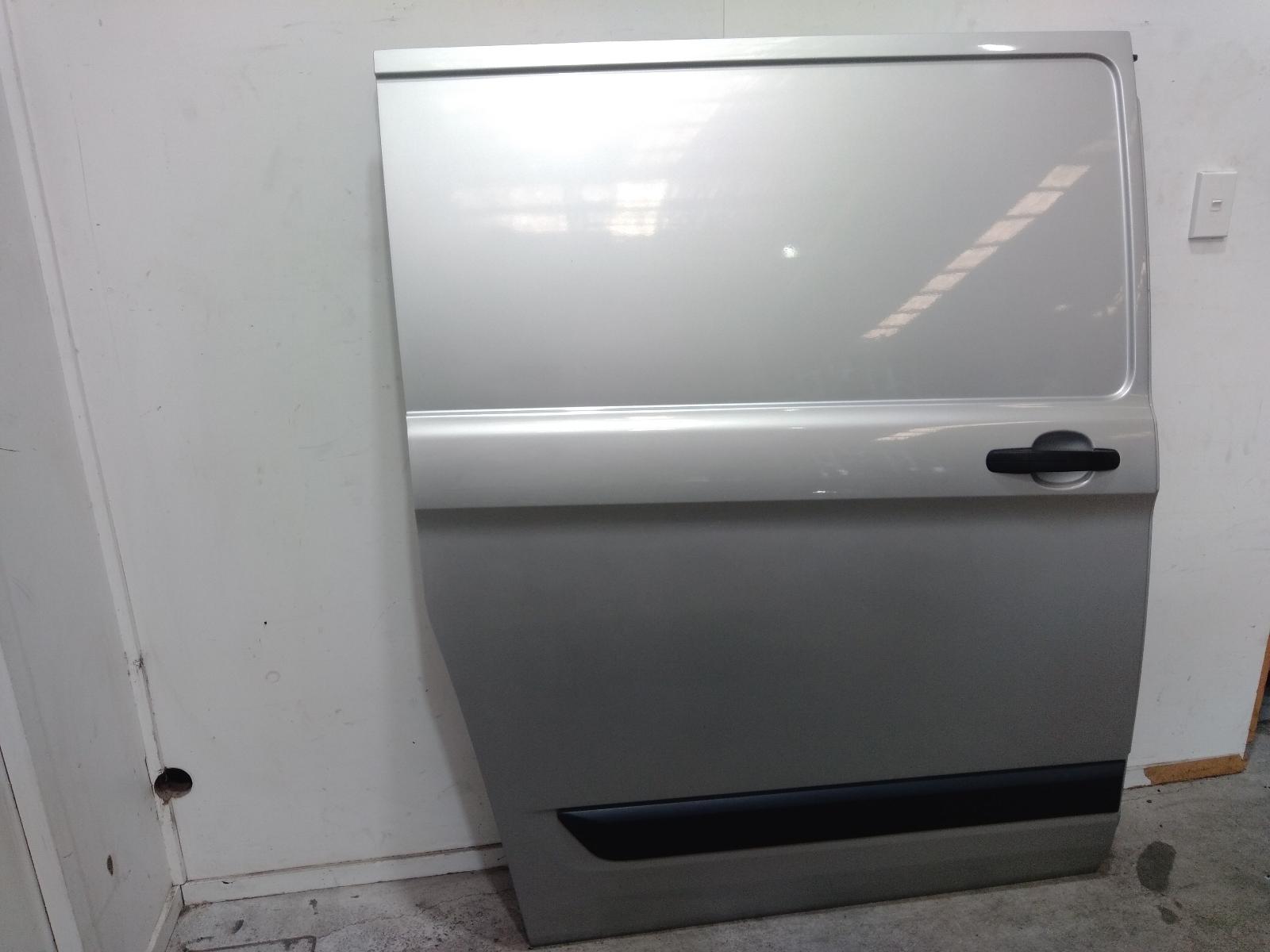 Right_Rear_Door_Sliding