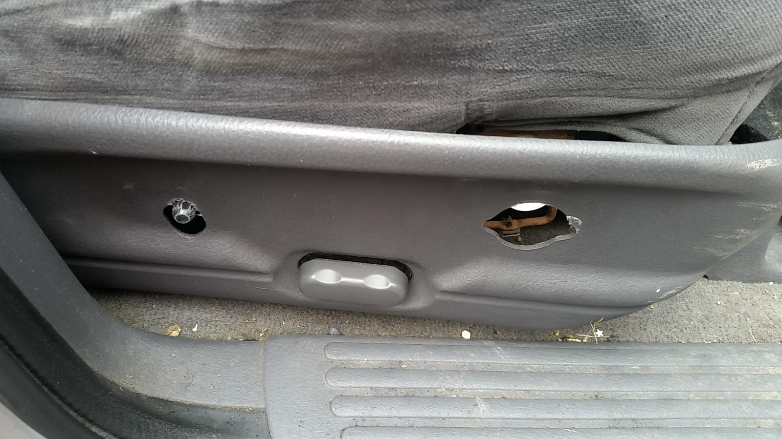 Ford Explorer - UT 2001-2005