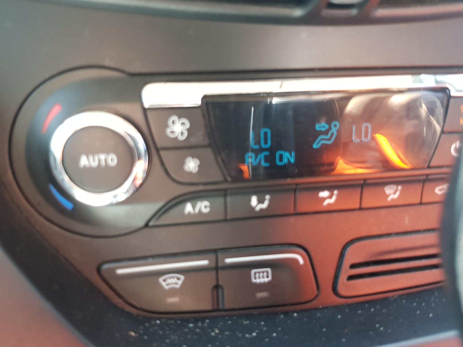 Ford Kuga - TE 2012-2013