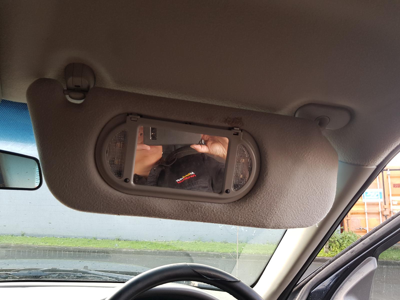 Ford Explorer - UT 2001-2005