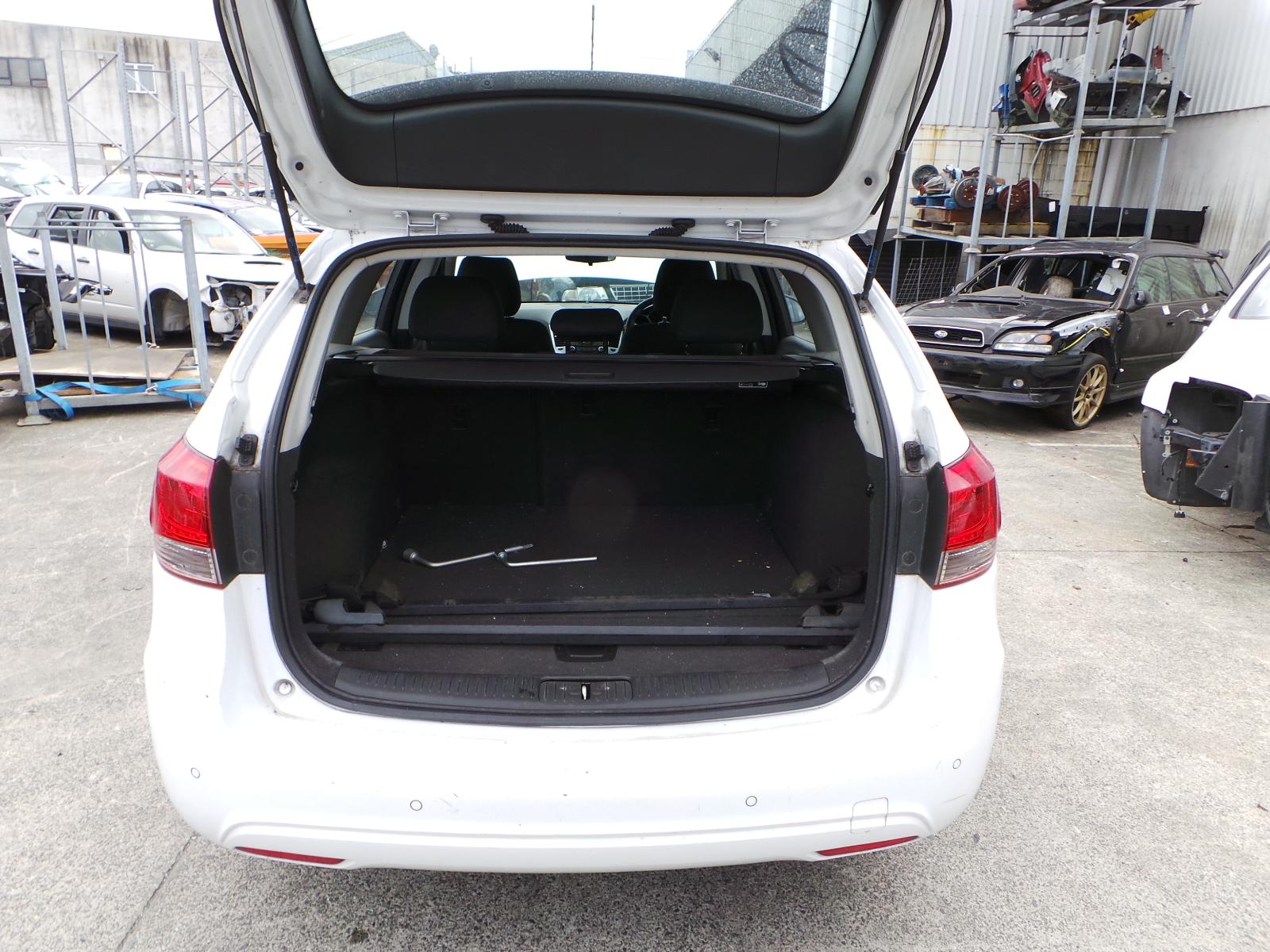 Holden Cruze - 2009-Present