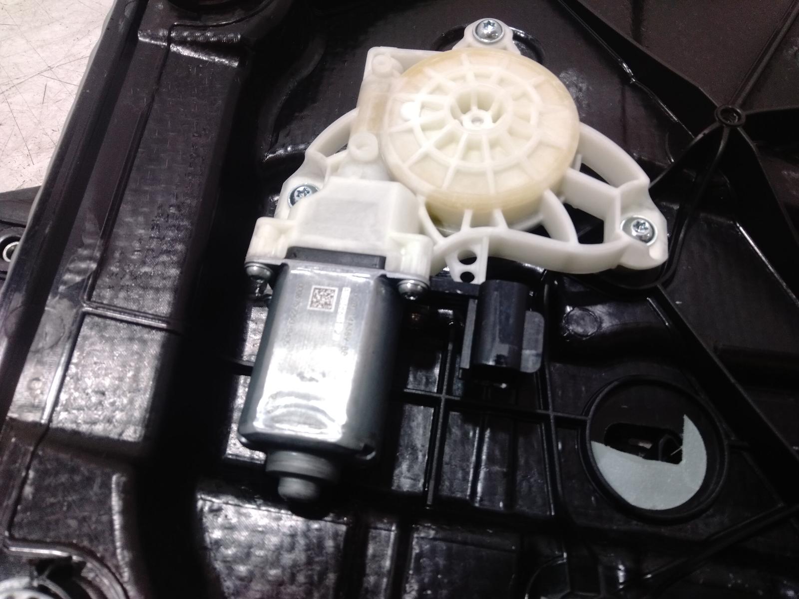 Right_Rear_Wnd_Reg_Motor