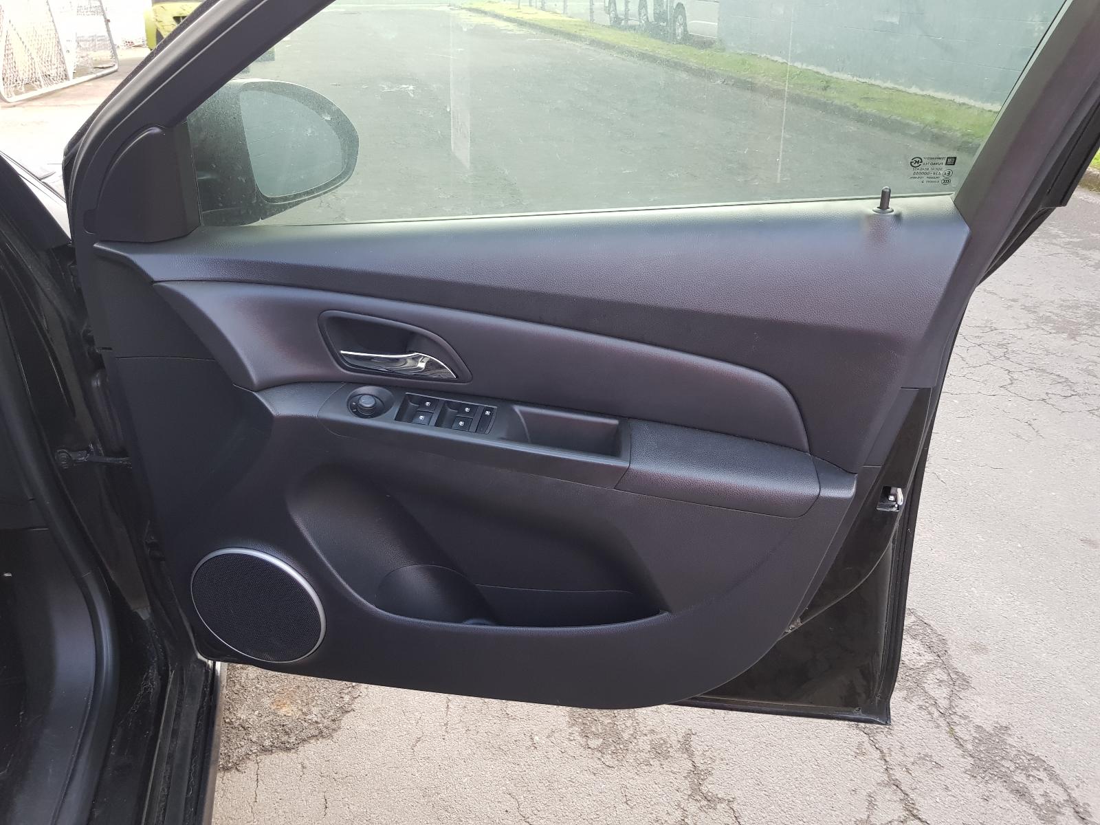 Holden Cruze - 2009-Present