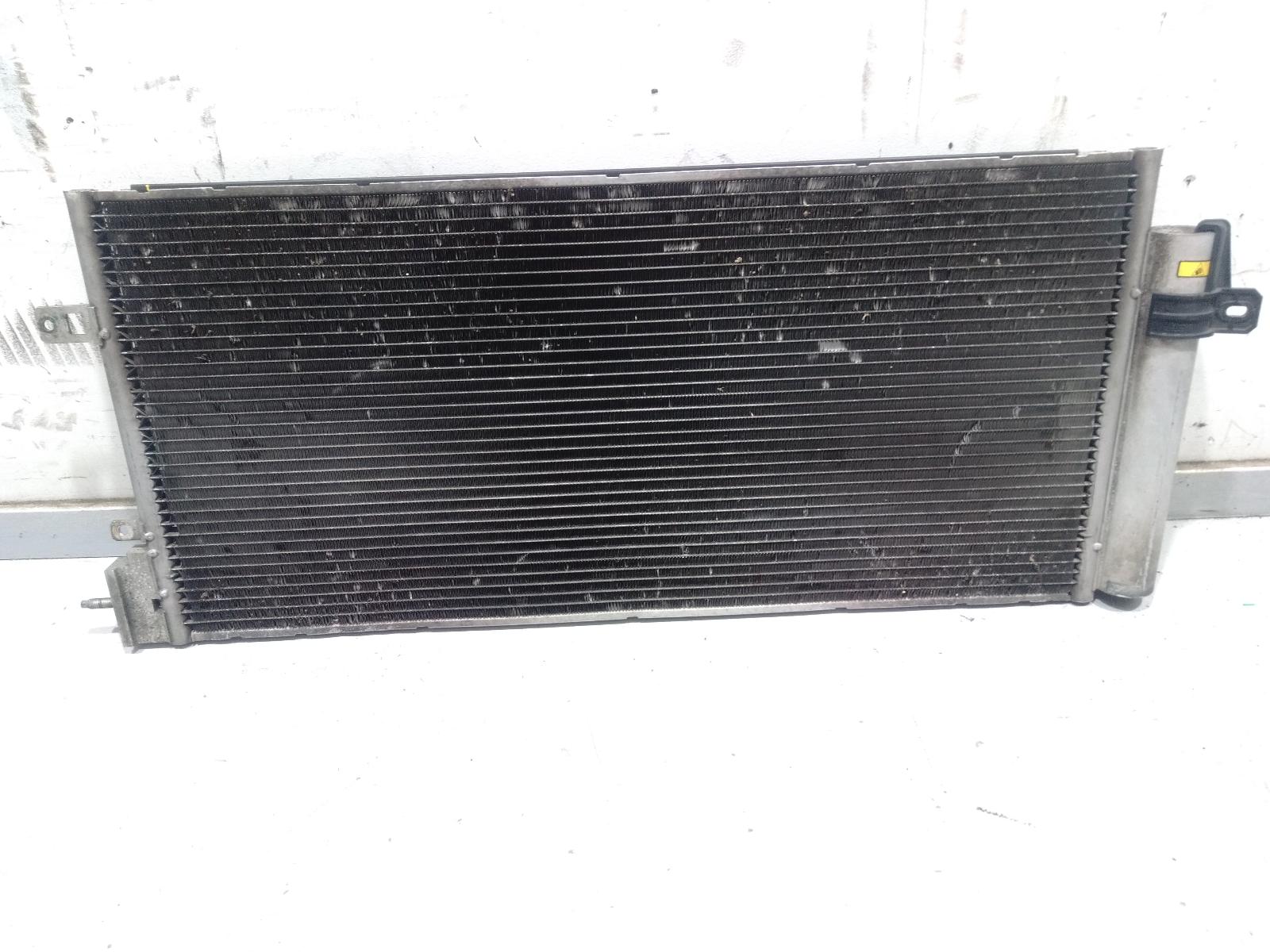 A_C_Condenser