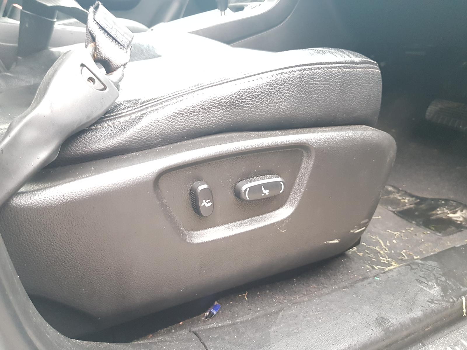 Holden Captiva - Captiva 7 2011-Present