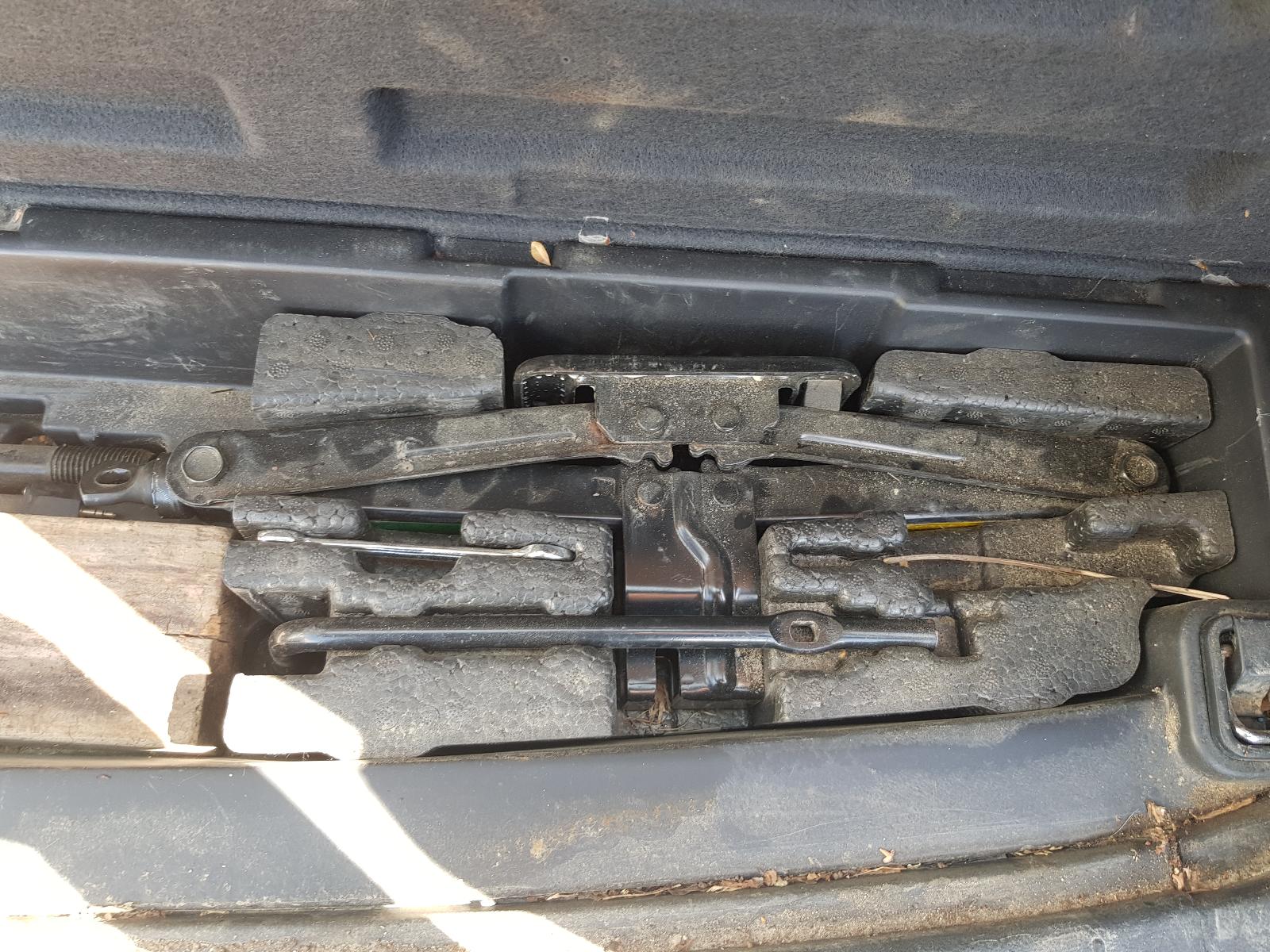 Hyundai Santa Fe - 2006-2012