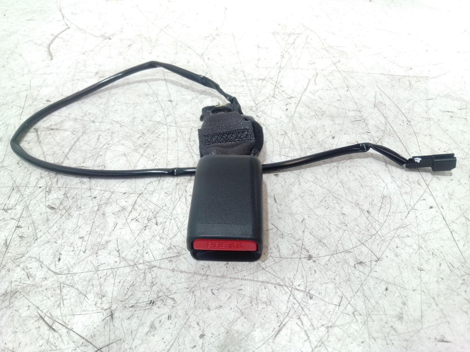 Seat_Belt_Stalk