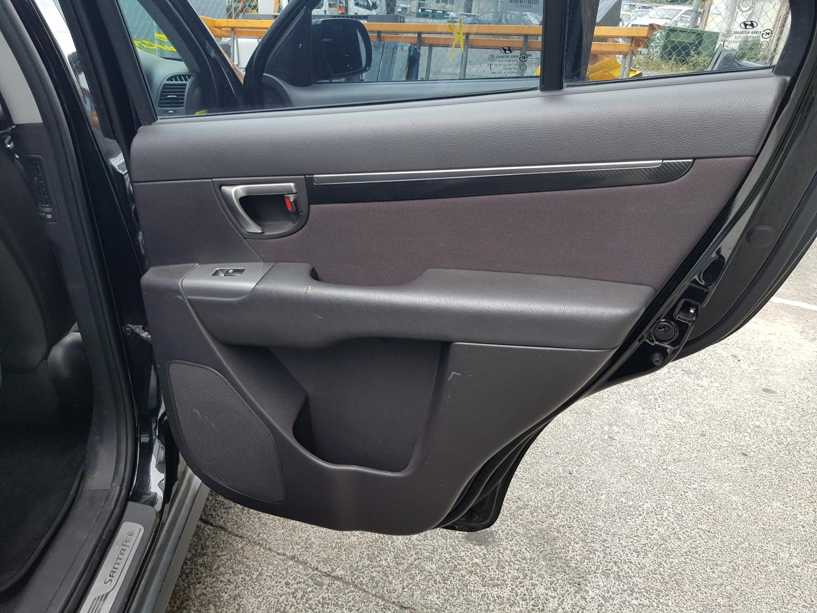 Hyundai Santa Fe - 2006-2012