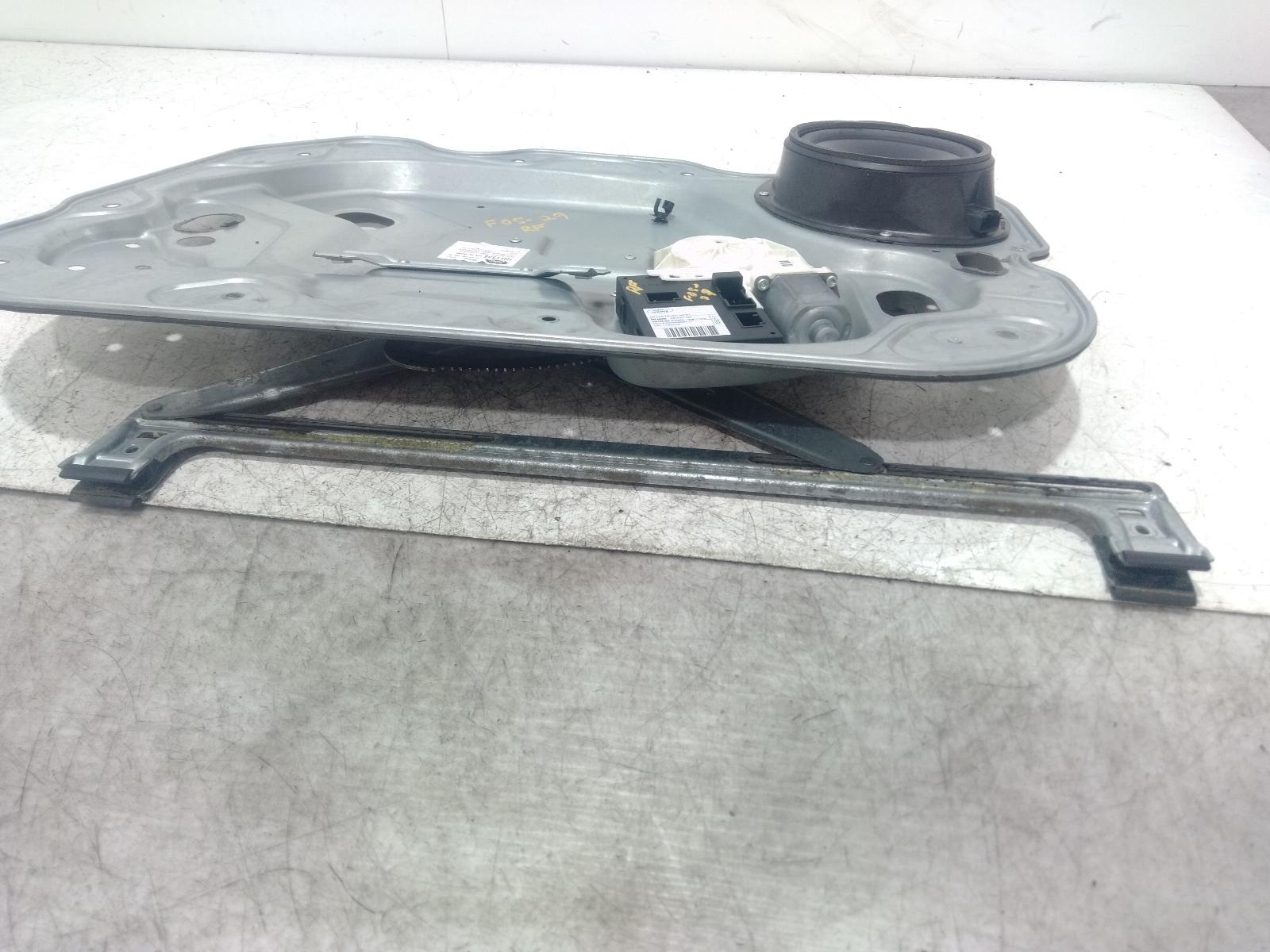 Right_Front_Window_Reg_Motor