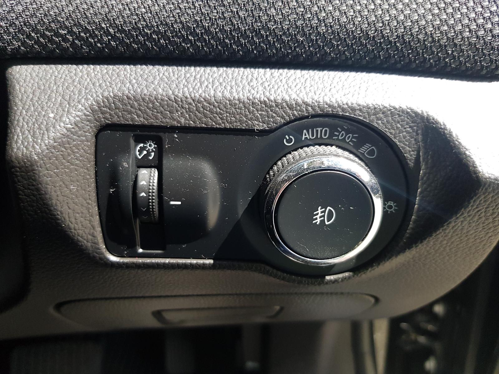 Holden Cruze - 2009-Present