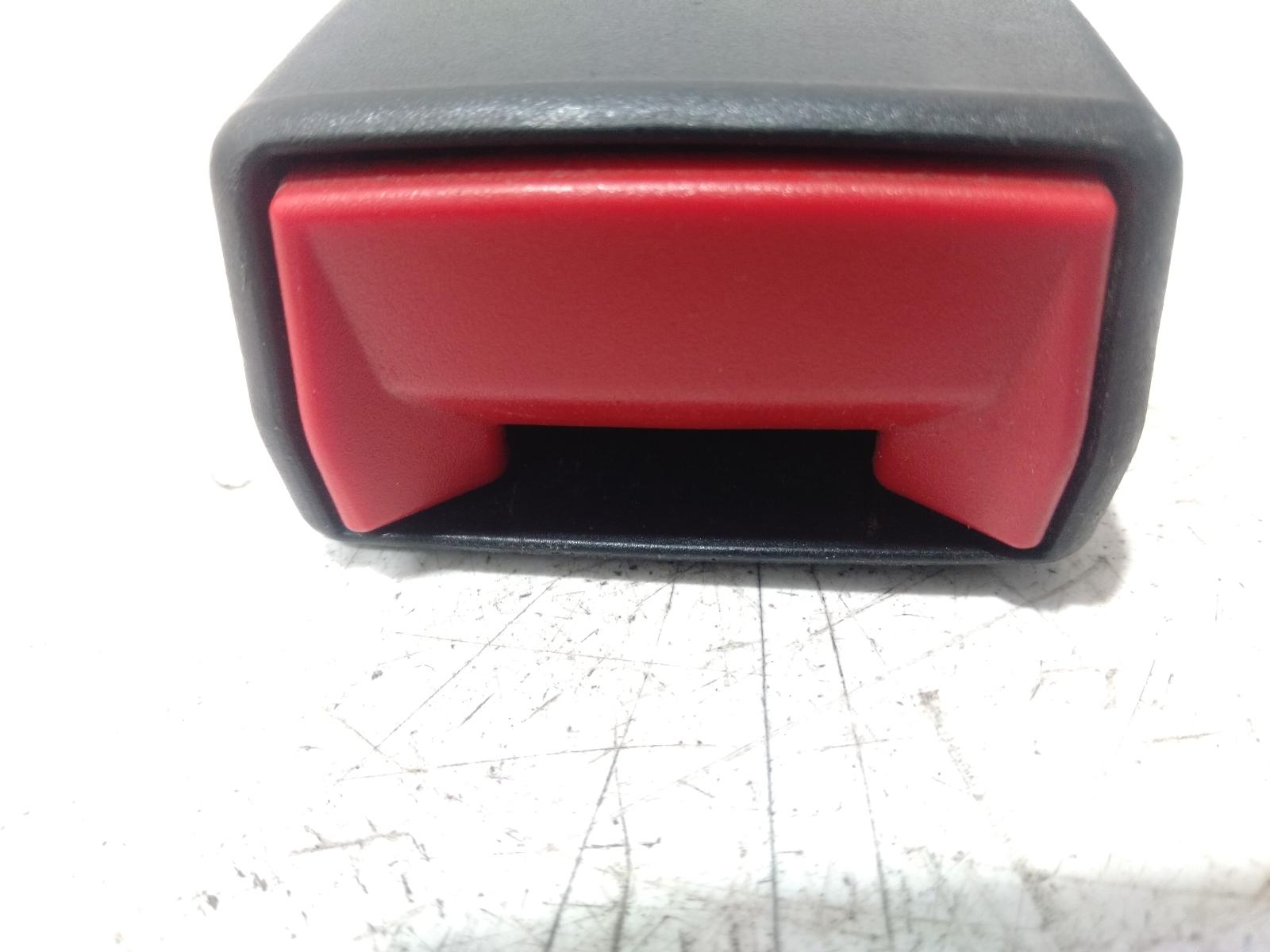 Seat_Belt_Stalk