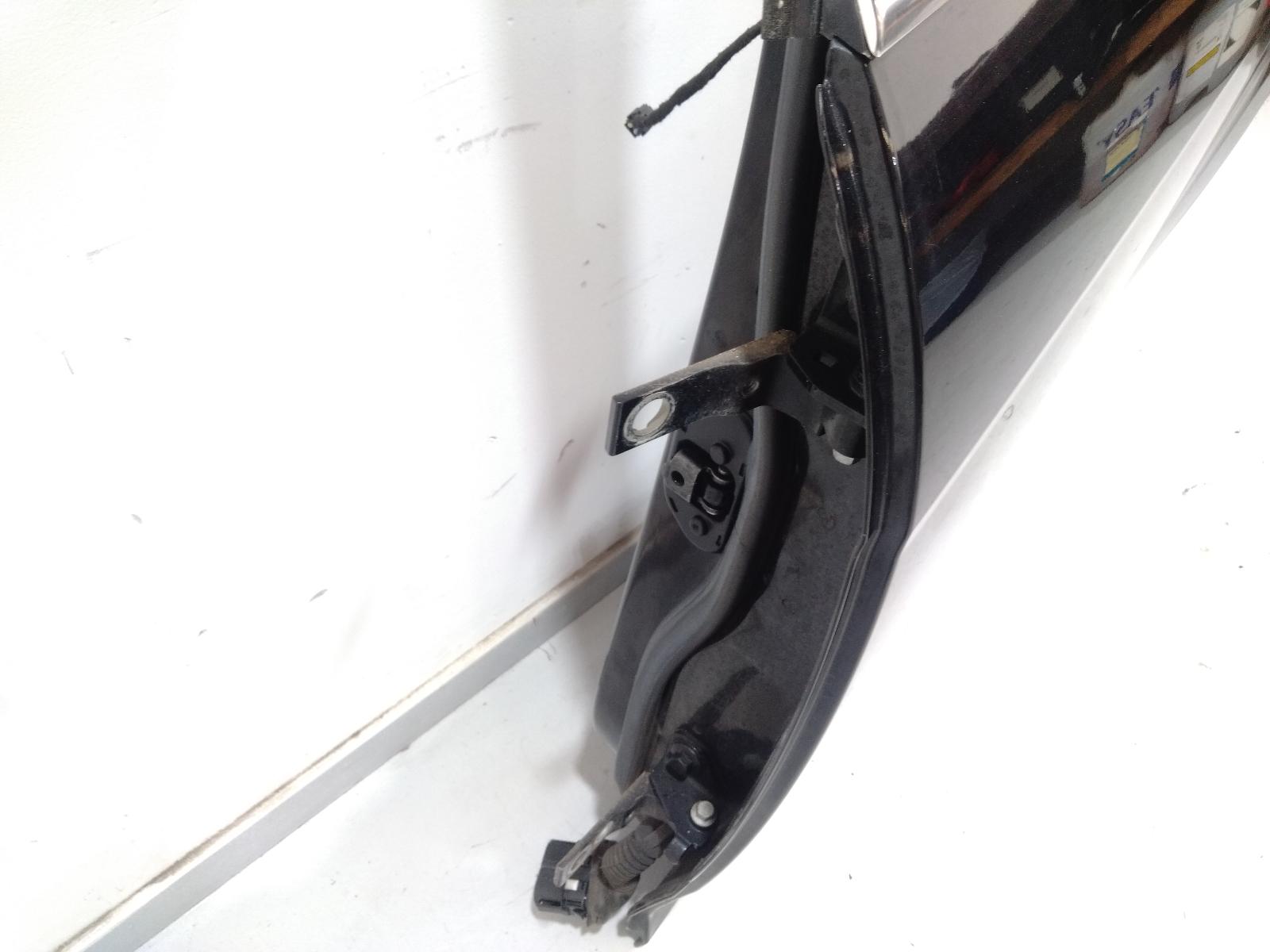 Left_Rear_Door_Sliding