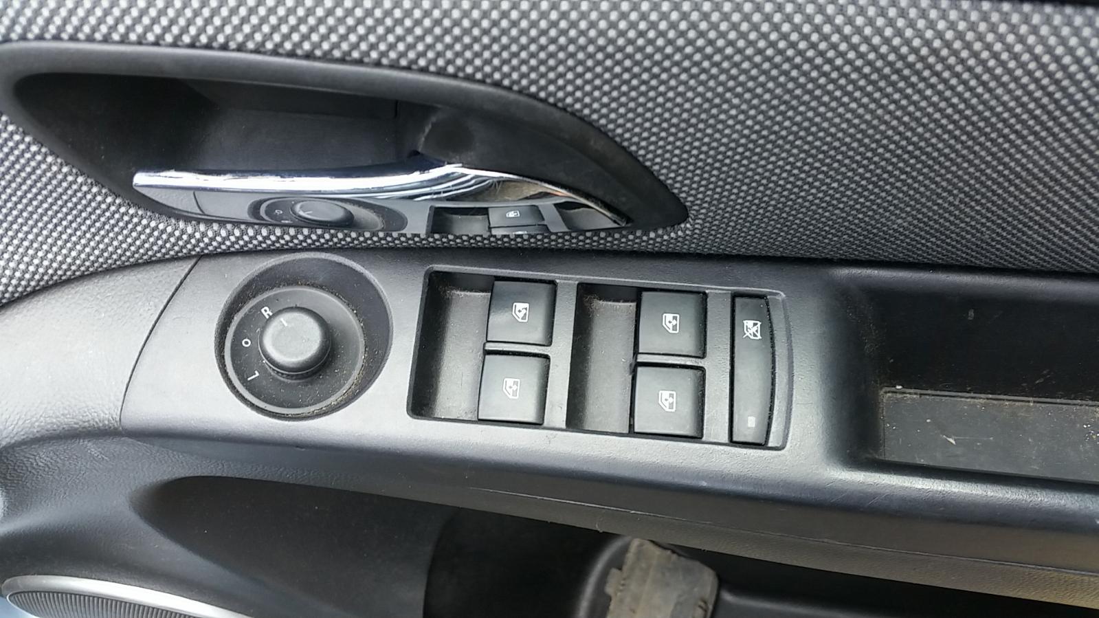 Holden Cruze - 2009-Present