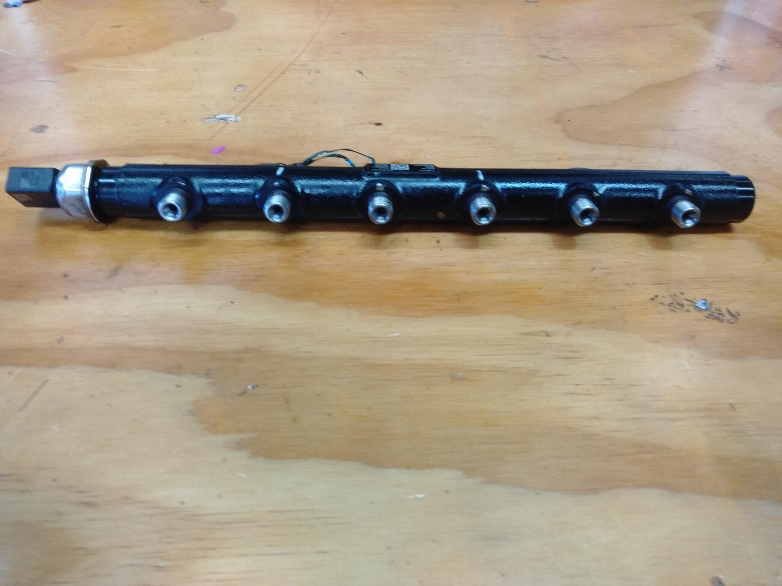 Injection Rail