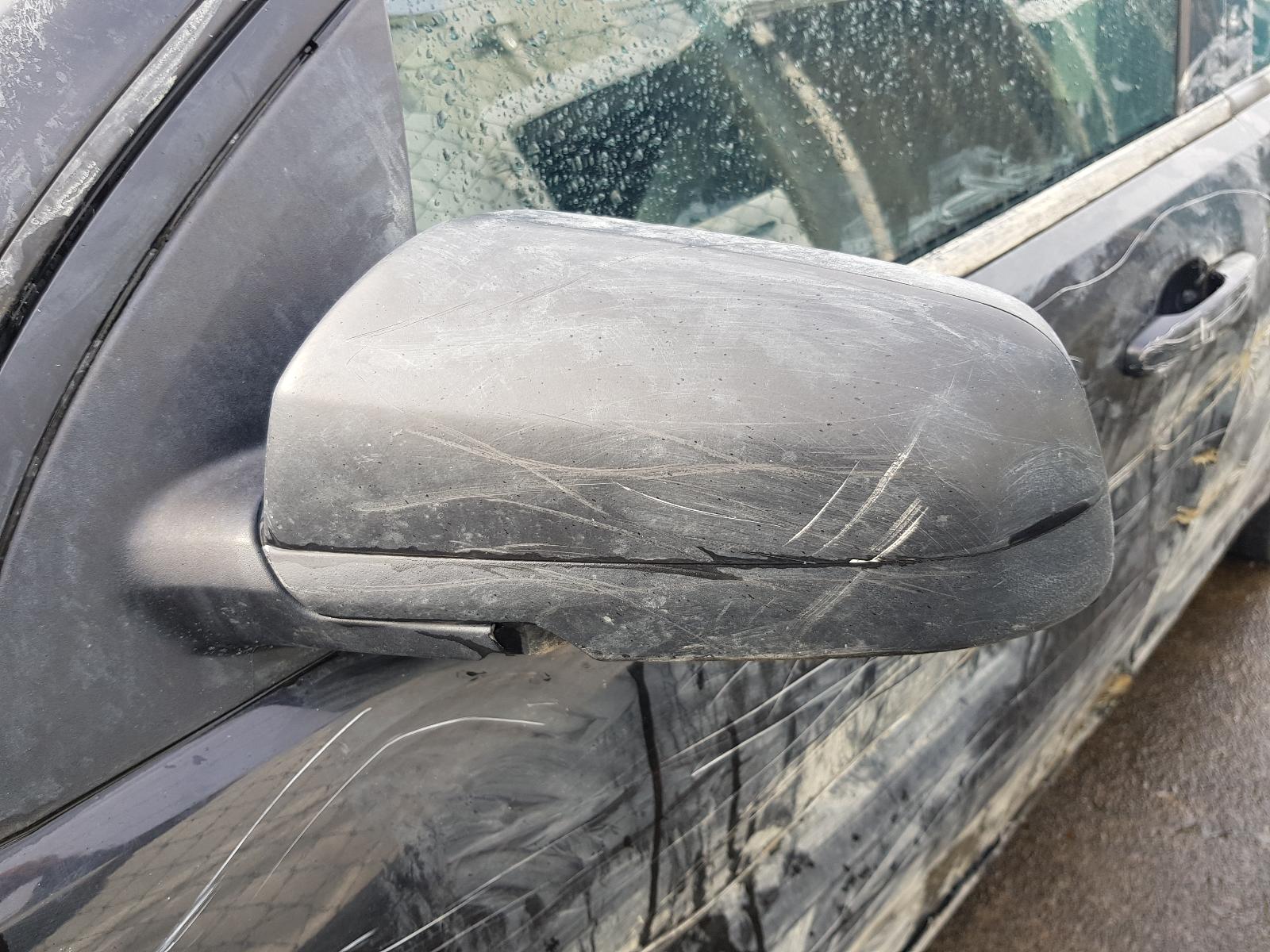 Holden Commodore - VE Omega 06-