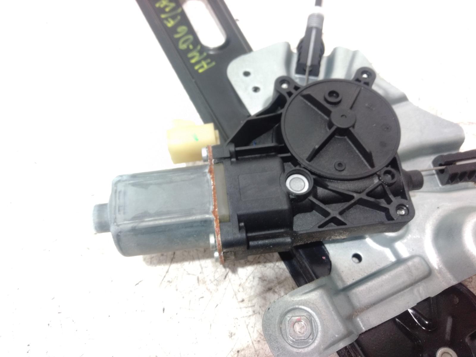 Left_Front_Window_Reg_Motor