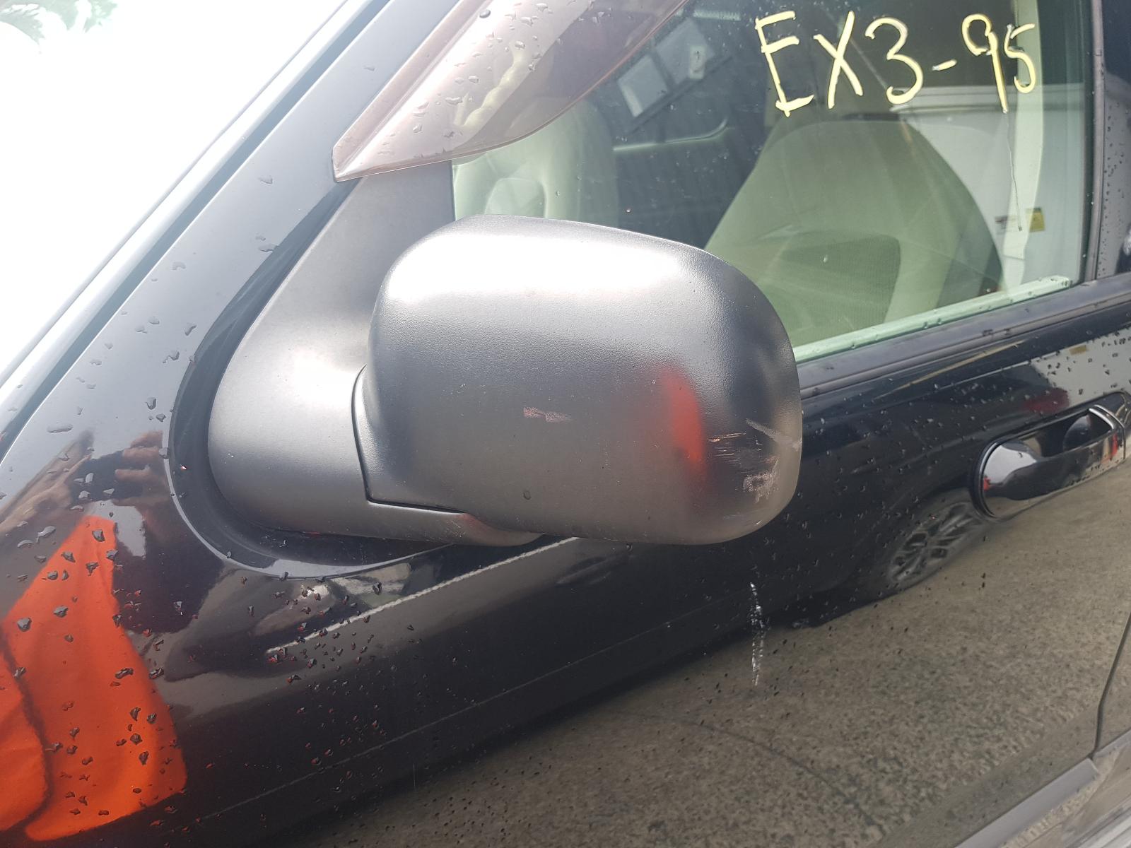 Ford Explorer - UT 2001-2005