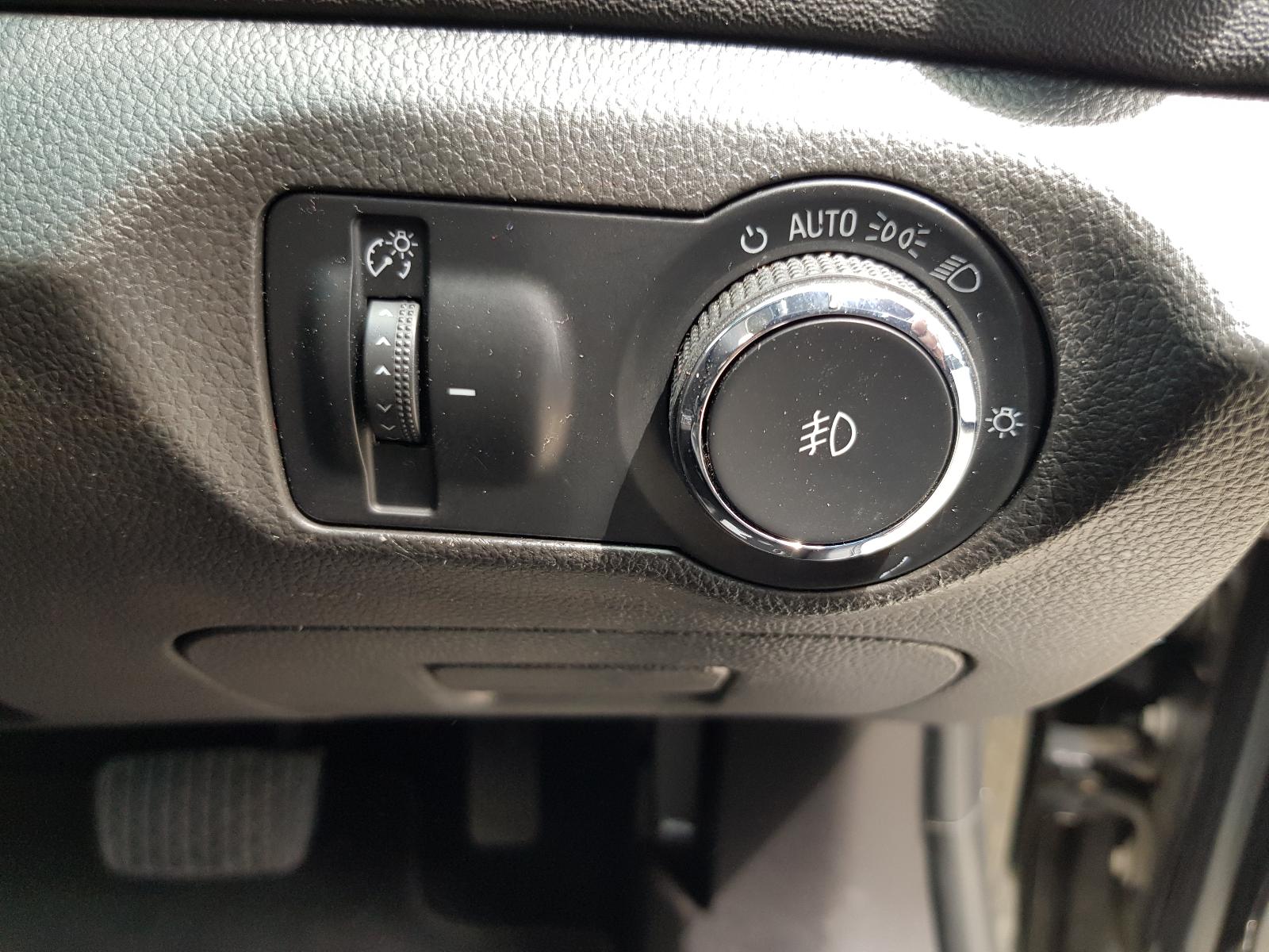 Holden Cruze - 2009-Present