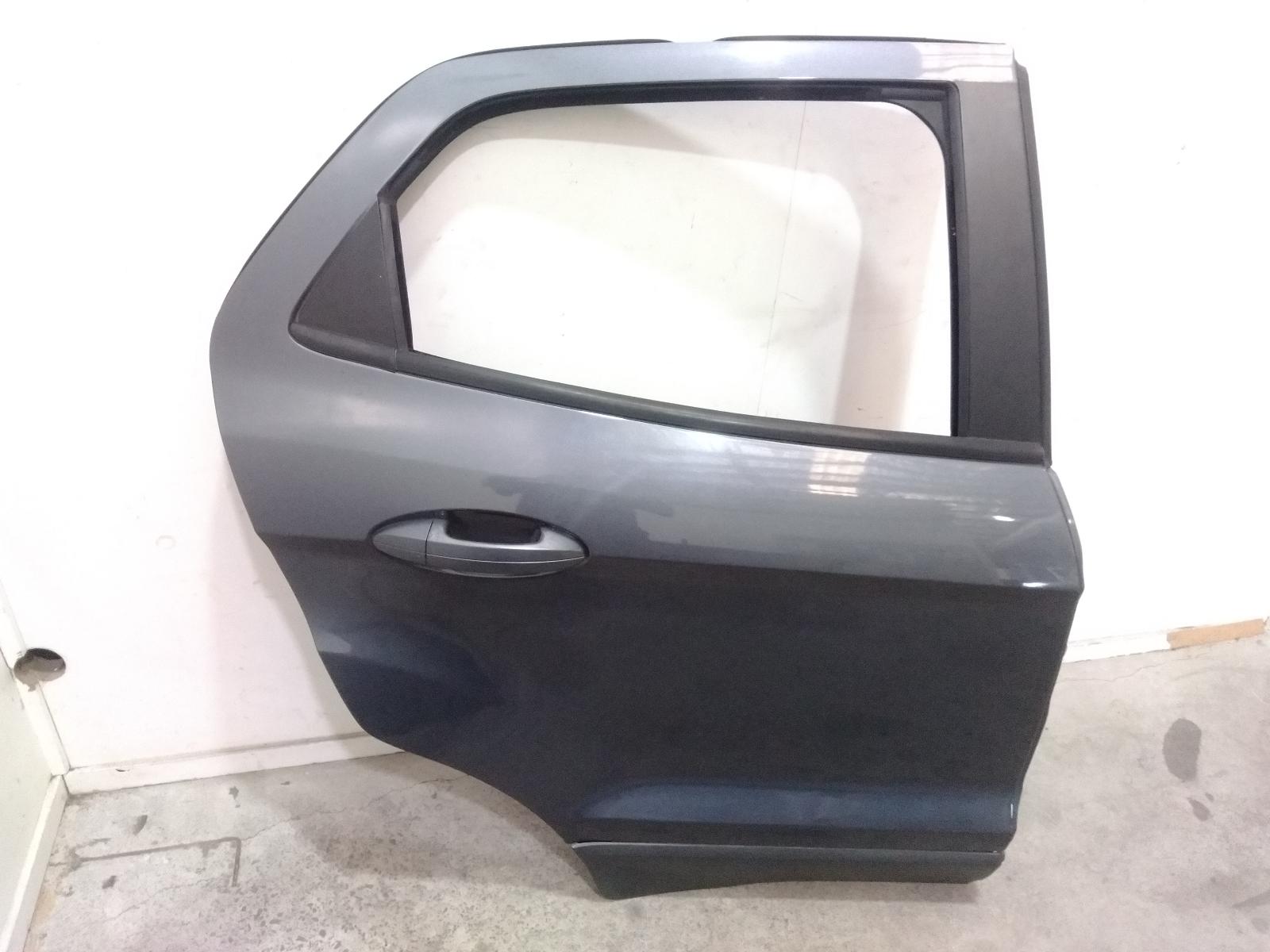 Right_Rear_Door_Sliding