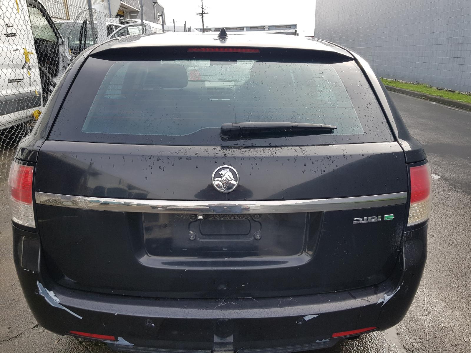 Holden Commodore - VE Omega 06-