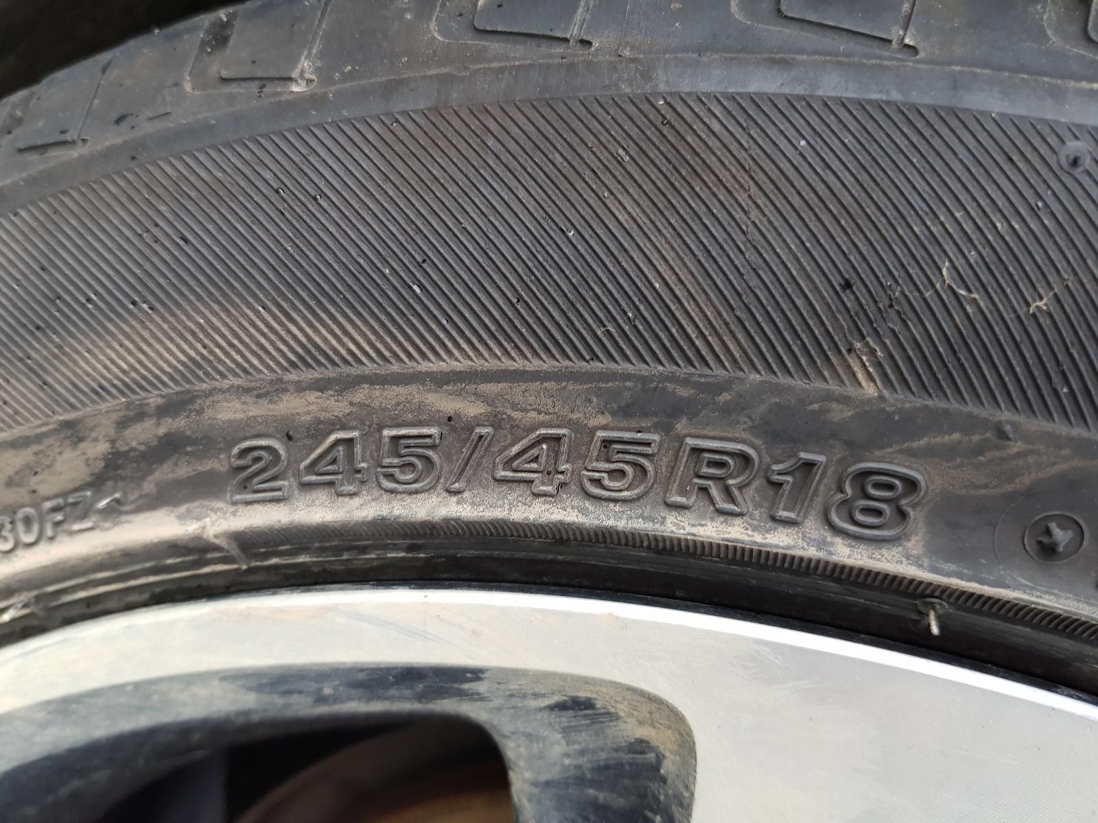 Holden Commodore - VE Omega 06-