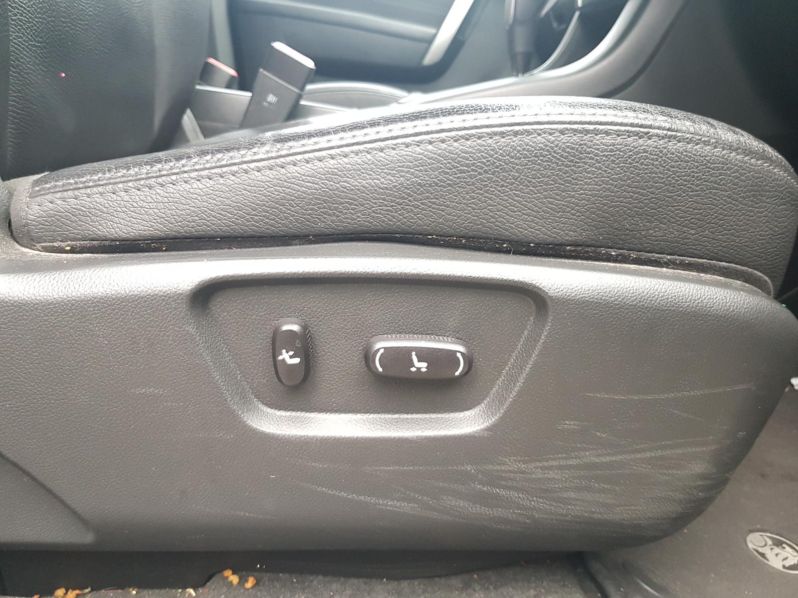 Holden Captiva - Captiva 7 2011-Present