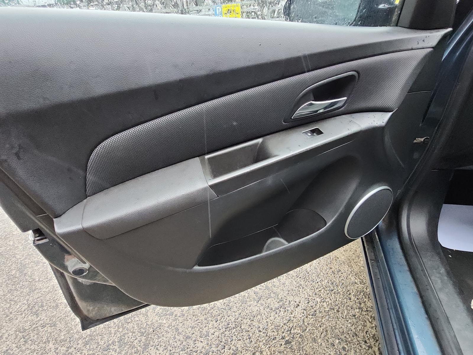 Holden Cruze - 2009-Present