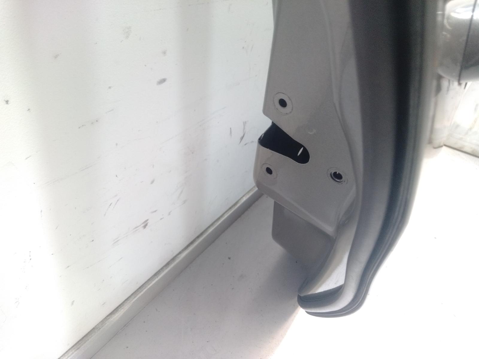 Right_Rear_Door_Sliding