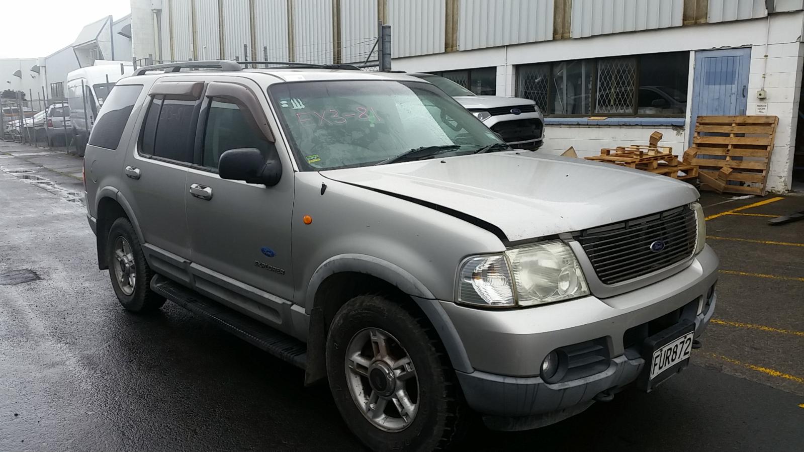 Ford Explorer - UT 2001-2005