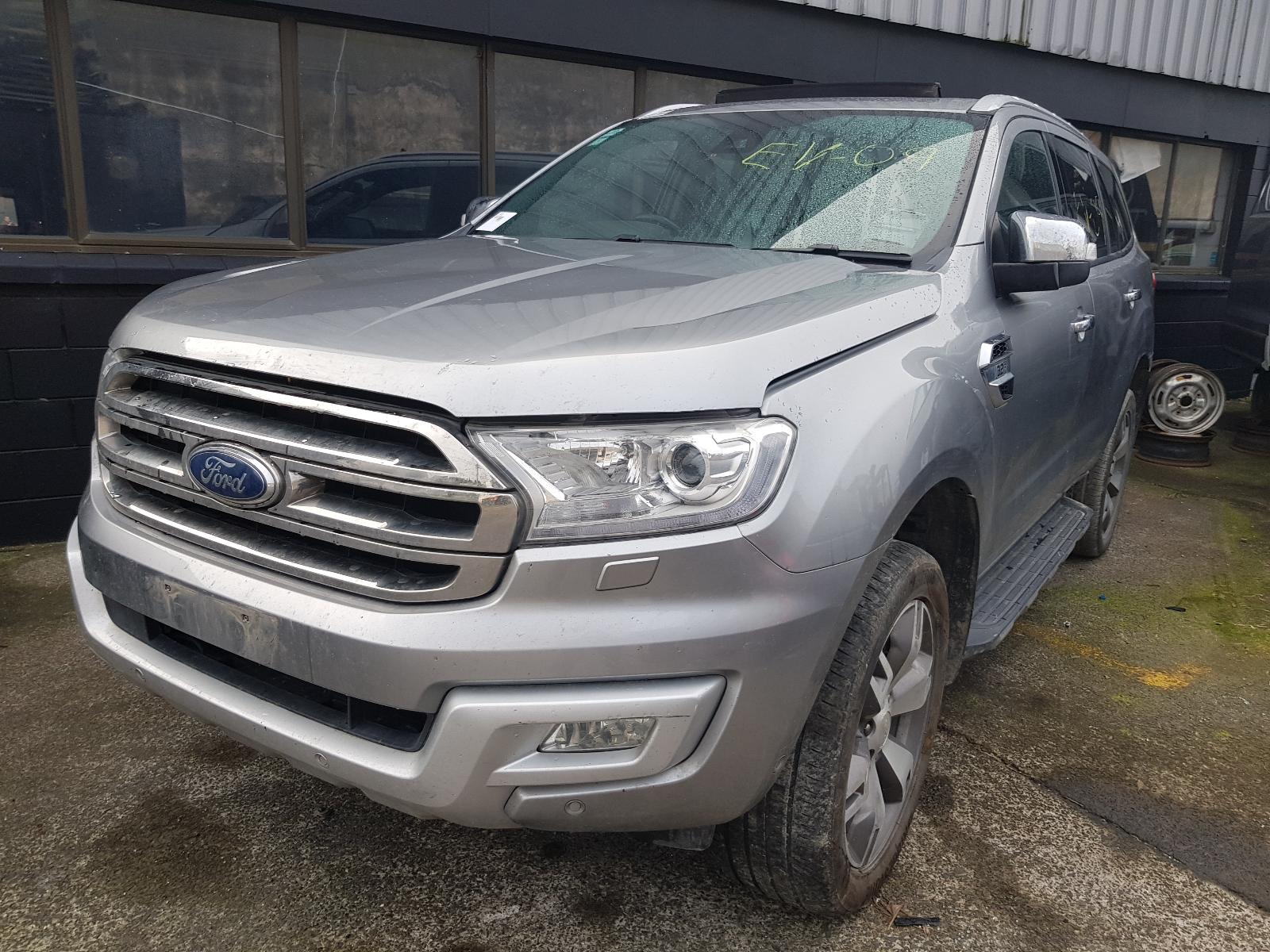 Ford Everest - UA 15-