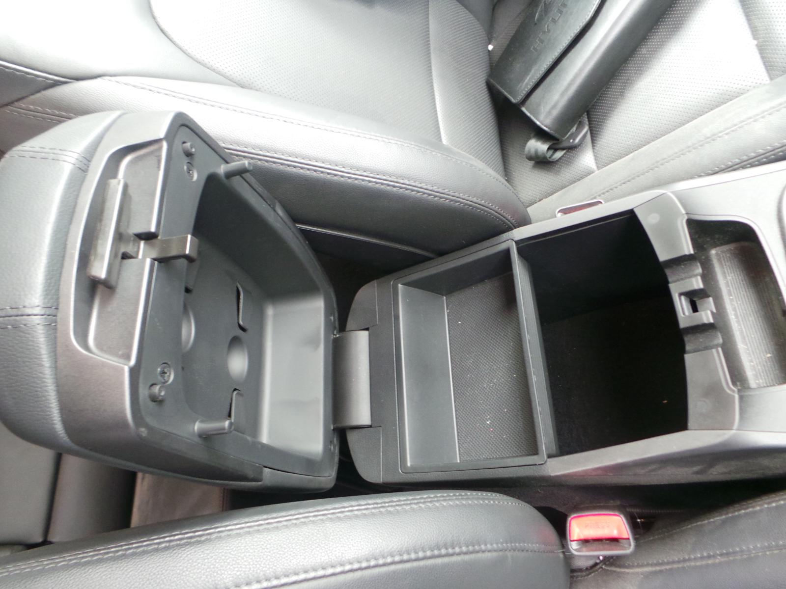 Hyundai Santa Fe - 2013-Present