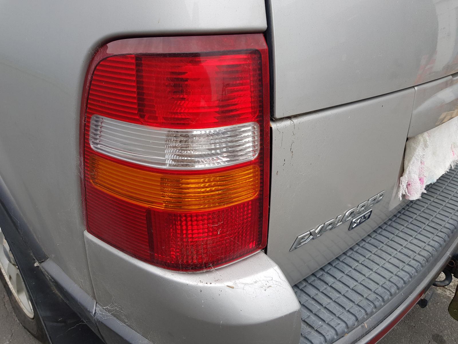 Ford Explorer - UT 2001-2005