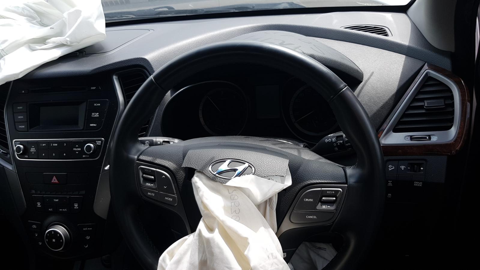 Hyundai Santa Fe - 2013-Present