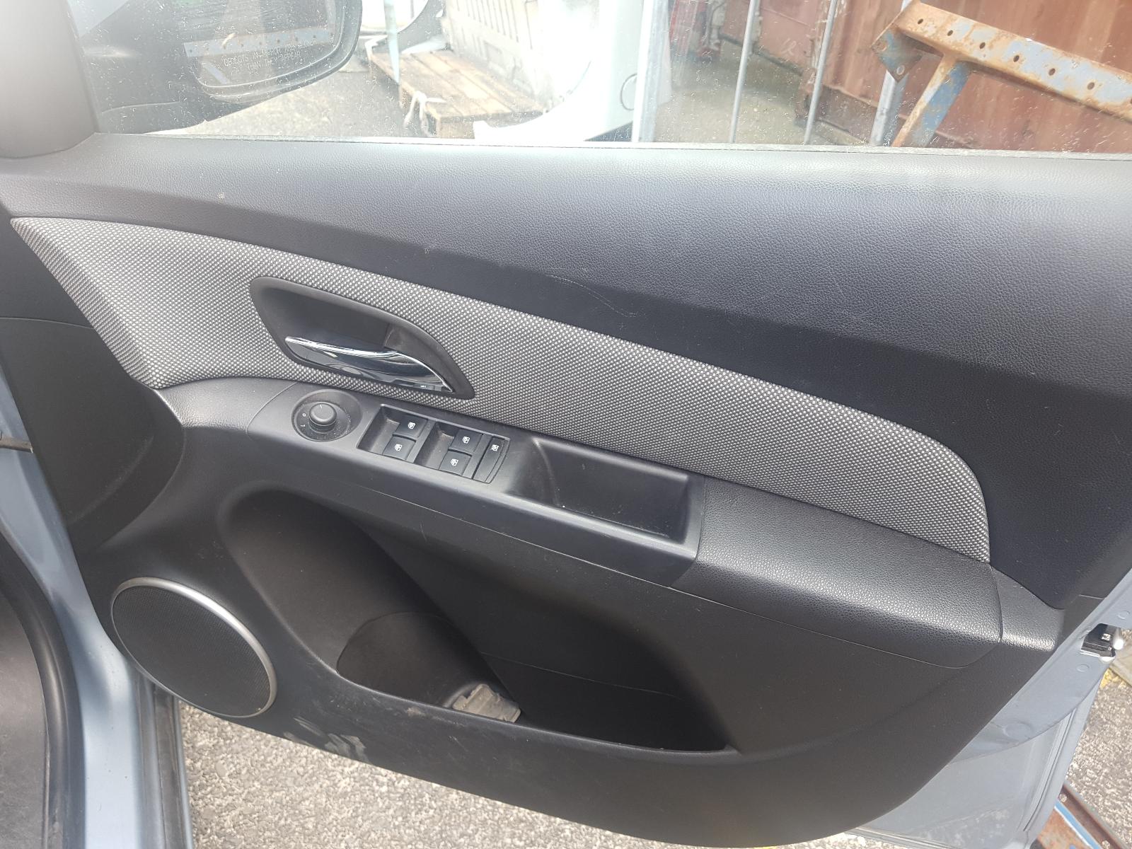 Holden Cruze - 2009-Present