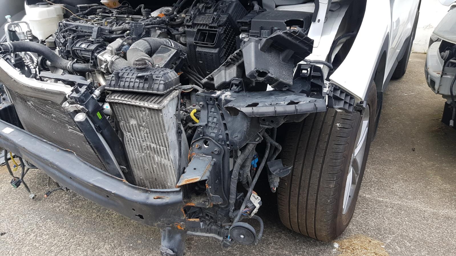 Hyundai Santa Fe - 2013-Present