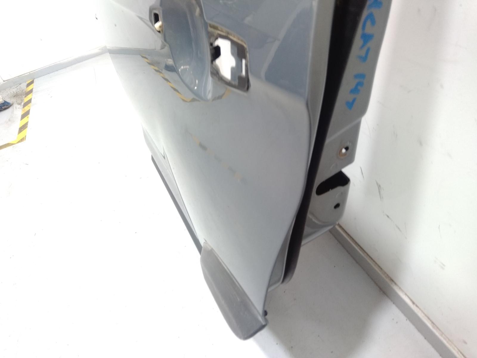 Left_Rear_Door_Sliding