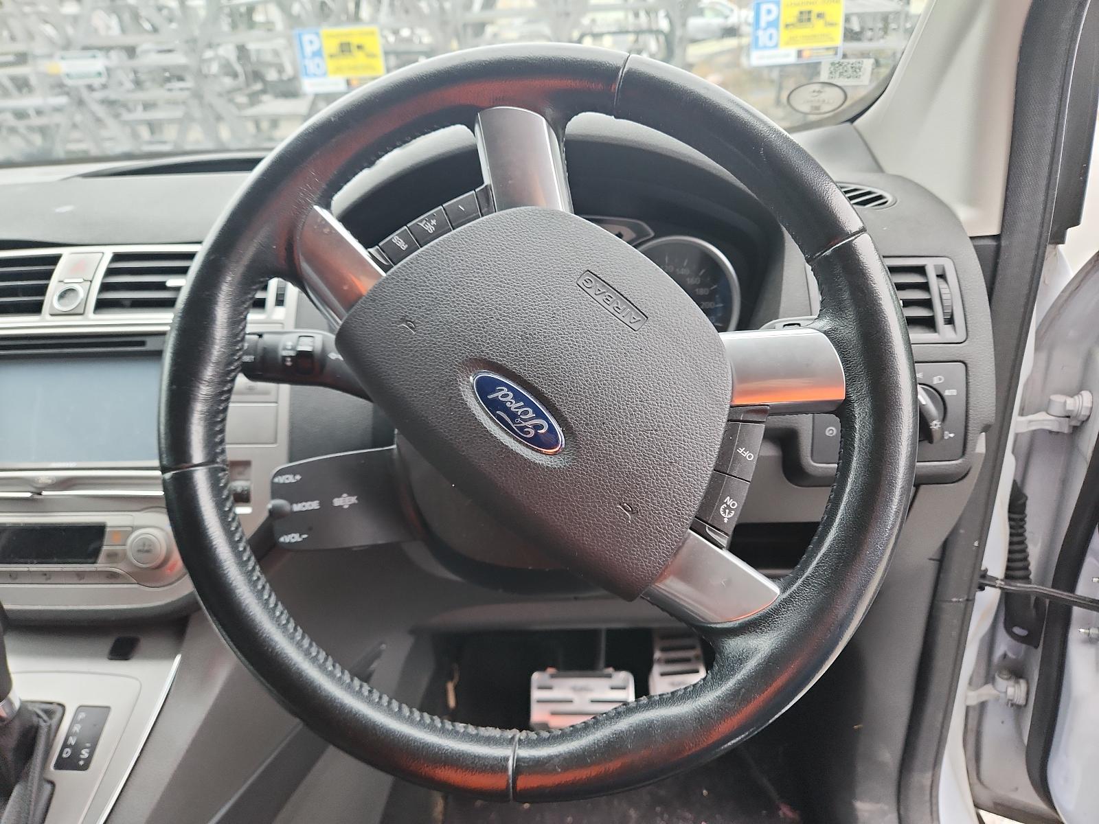 Ford Kuga - TE 2012-2013