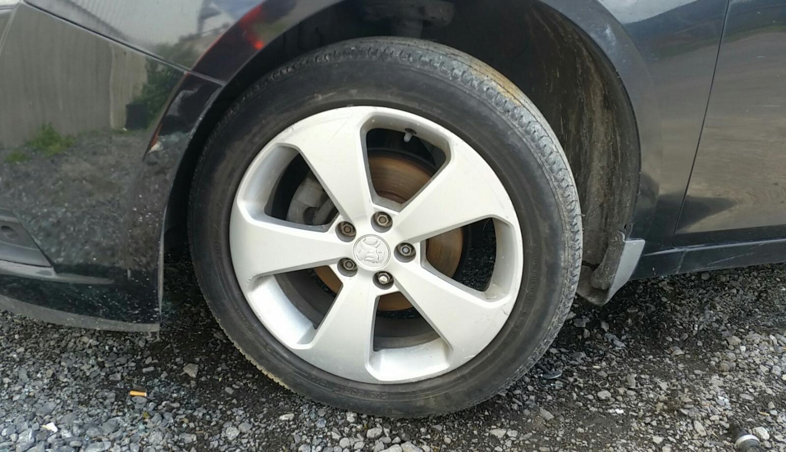 Holden Cruze - 2009-Present