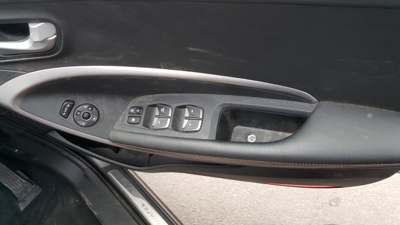 Hyundai Santa Fe - 2013-Present