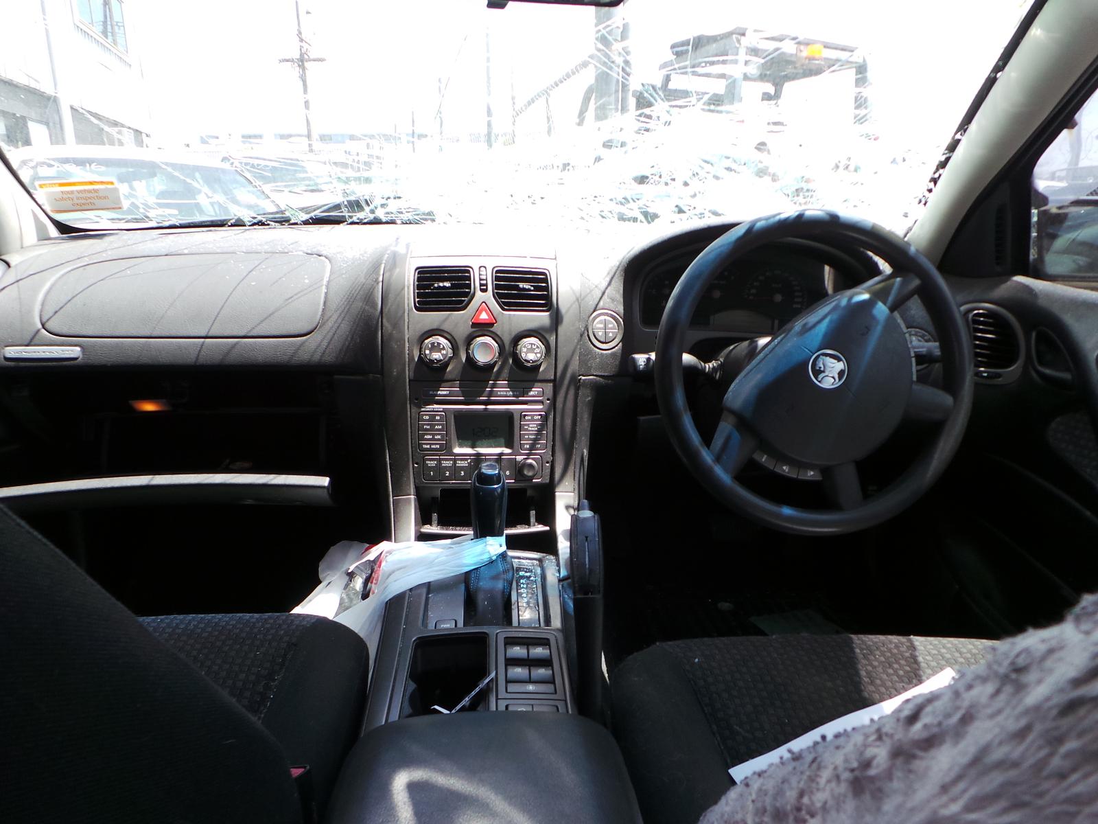 Holden Adventra - VZ 2005-2007